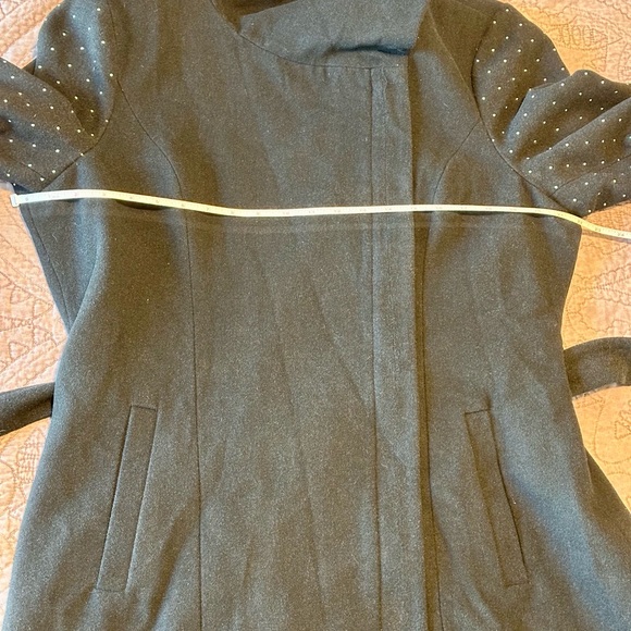 Vince Camuto long warm coat with silver metal studded sleeves in XL - Black - Picture 15 of 16